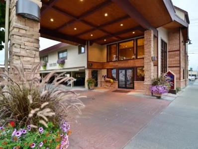 Best Western Plus Clocktower Inn - 35