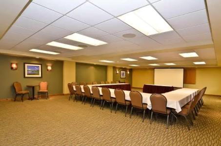 Best Western Plus Clocktower Inn - 18