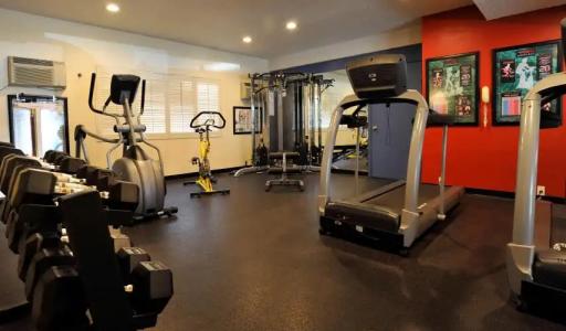 Best Western Plus Clocktower Inn - 23