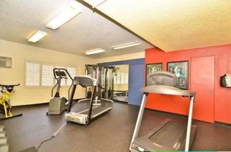 Best Western Plus Clocktower Inn - 22