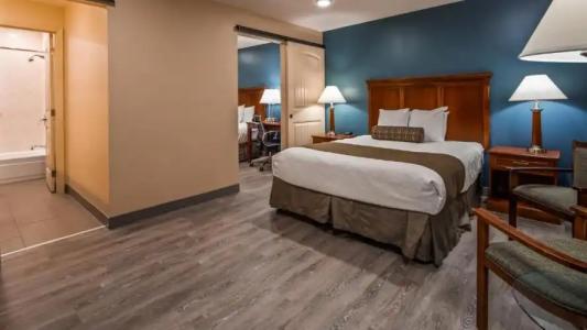 Best Western Plus Clocktower Inn - 46