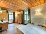 1 Bedroom Cottage with garden view