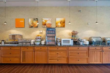 Comfort Suites Anchorage International Airport - 21