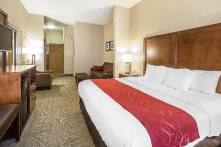 Comfort Suites Anchorage International Airport - 36