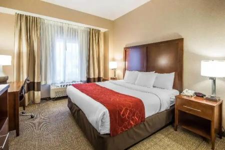 Comfort Suites Anchorage International Airport - 30