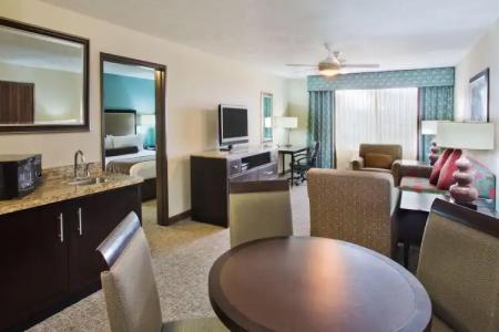 Crowne Plaza Anchorage-Midtown, an IHG - 5