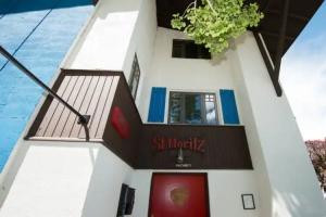 St Moritz Lodge and Condominiums, Aspen
