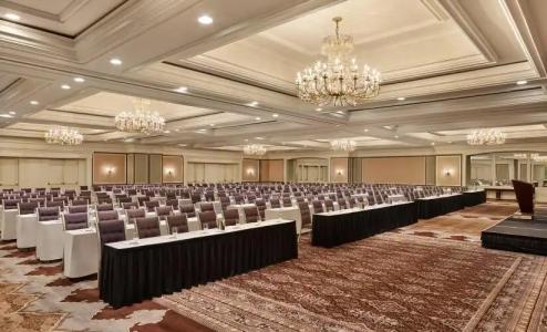 St. Regis Aspen Resort - 18