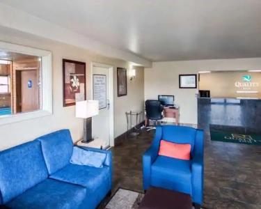 Quality Inn Airport - 1