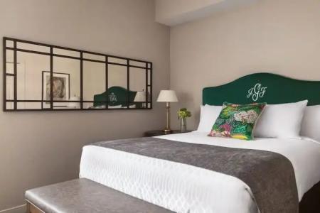 The Glidden House - 108