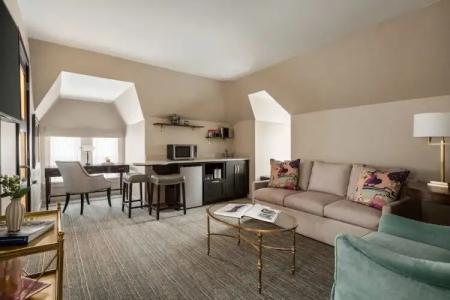 The Glidden House - 114