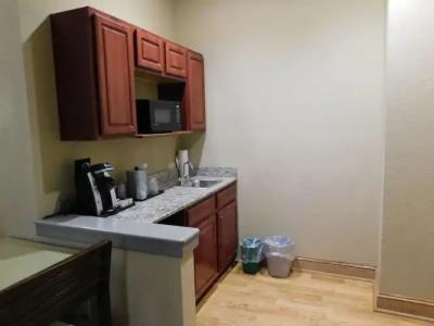 Holiday Inn Express Cleveland Downtown, an IHG - 38