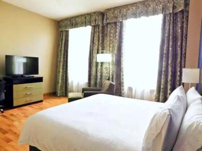 Holiday Inn Express Cleveland Downtown, an IHG - 35