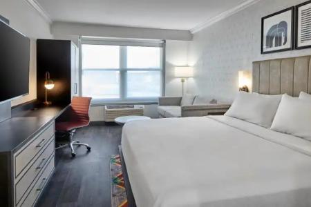 Indigo Cleveland Downtown, an IHG - 11