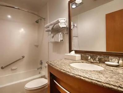 Best Western Plus Rio Grande Inn - 72