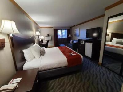 Best Western Plus Rio Grande Inn - 87