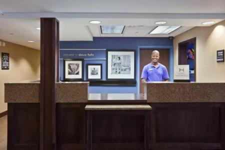 Hampton Inn Sioux Falls - 25