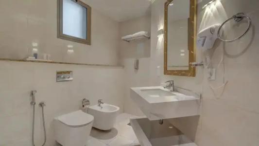 City Seasons Suites - 105