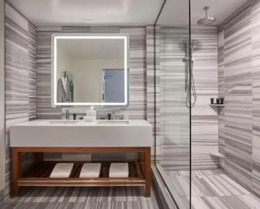 Hyatt Centric the Pike Long Beach - 2