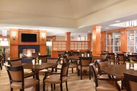 Hilton Garden Inn Lancaster - 11