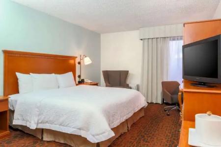 Hampton Inn Laredo - 3