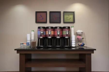 Hampton Inn Laredo - 9