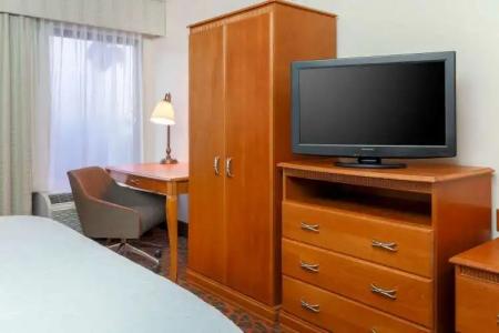 Hampton Inn Laredo - 4