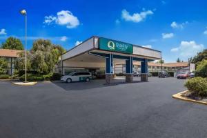 Quality Inn & Suites Medford Airport, Medford