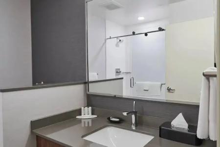 Courtyard Medford Airport - 115