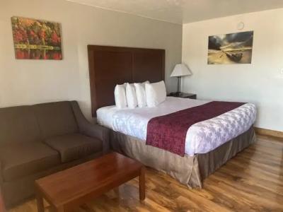 Red Carpet Inn Medford - 50