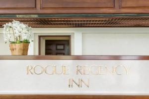 Rogue Regency Inn & Suites, Medford