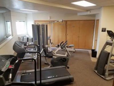 Broadway Inn Conference Center - 21