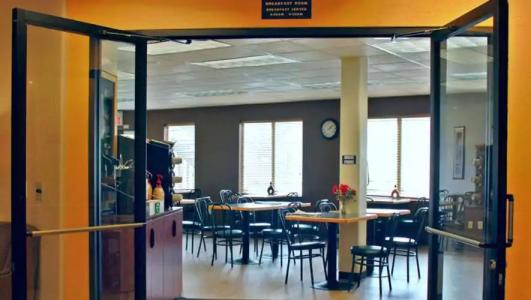 Broadway Inn Conference Center - 32