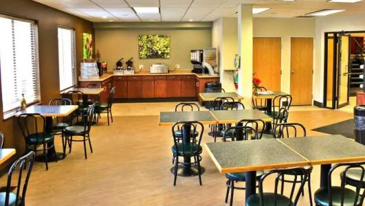 Broadway Inn Conference Center - 31