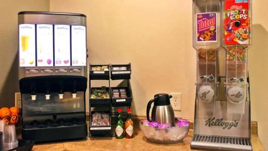 Broadway Inn Conference Center - 14