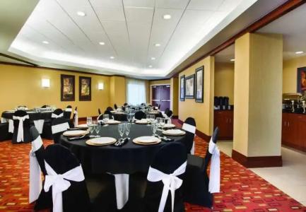 Courtyard by Marriott Oklahoma City Downtown - 28