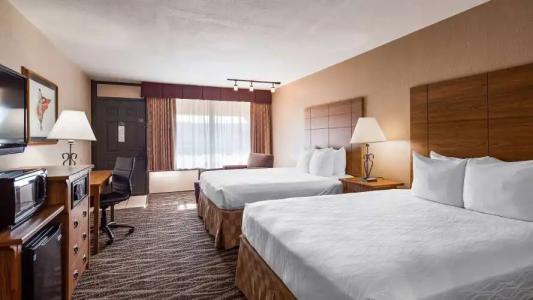 Best Western Plus Saddleback Inn and Conference Center - 4