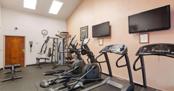 Best Western Plus Saddleback Inn and Conference Center - 24