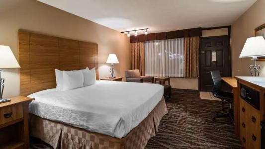 Best Western Plus Saddleback Inn and Conference Center - 5