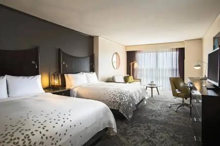 Renaissance Raleigh North Hills - 17