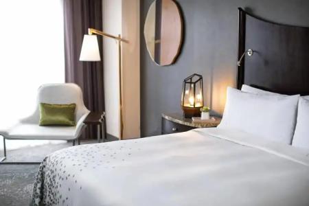 Renaissance Raleigh North Hills - 19