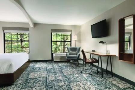 Four Points by Sheraton Raleigh Arena - 19