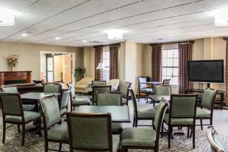 Four Points by Sheraton Raleigh Arena - 10