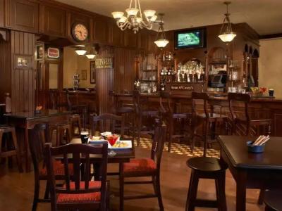 DoubleTree by Hilton South Bend - 27