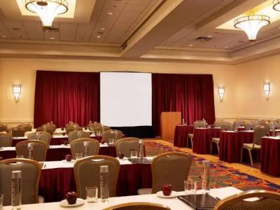 DoubleTree by Hilton South Bend - 18