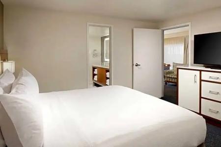 DoubleTree by Hilton South Bend - 70