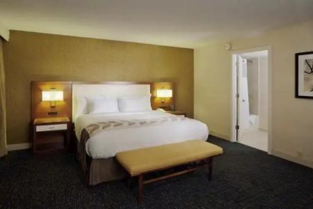 DoubleTree by Hilton South Bend - 48