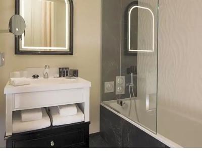 Le Narcisse Blanc - 34