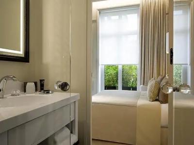 Le Narcisse Blanc - 67