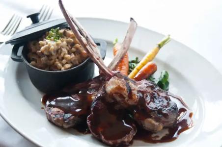 The Peaks Resort and Spa - 12